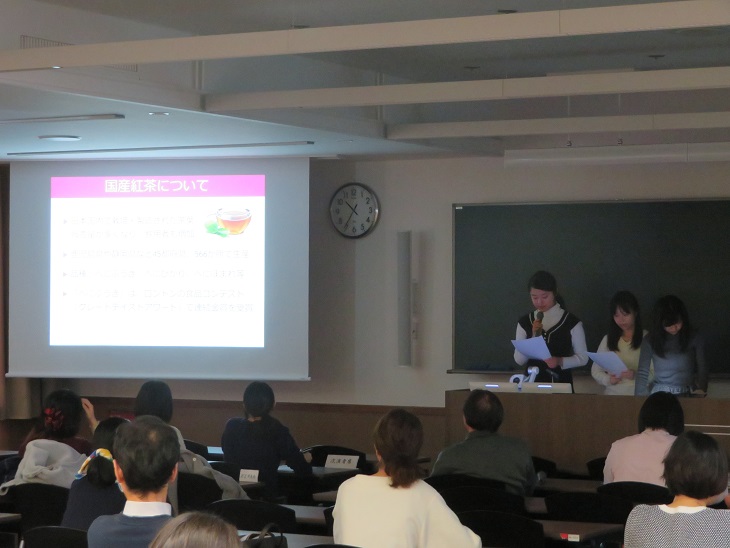 卒業論文 卒業研究の発表会が行われました ニュース一覧 神戸女学院大学 Kobe College
